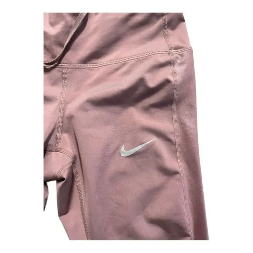 Nike Lux Racer Crop‎ Smokey Mauve Rose Size XS Dri-Fit